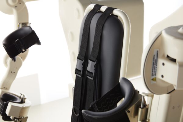 Adjustable backrest to enhance patient’s comfort.